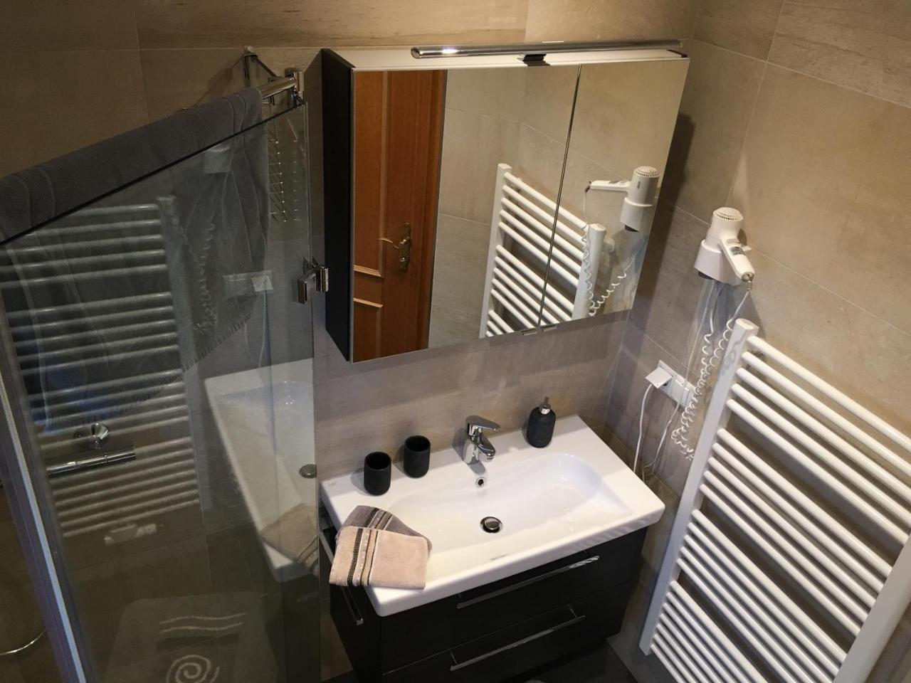 Ferienwohnung Saaletalblick イェーナ エクステリア 写真